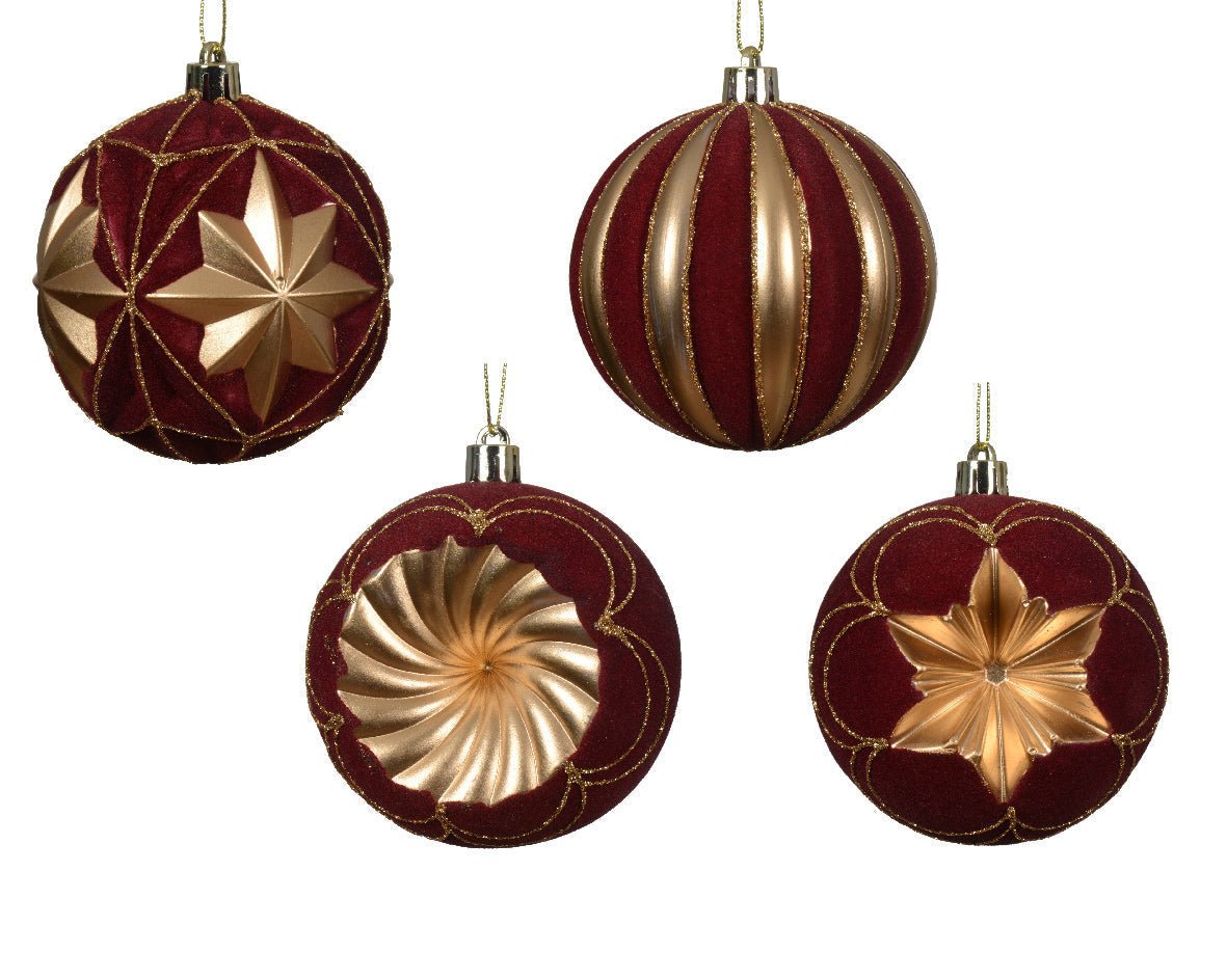 Bola de navidad de plástico en color rojo con adornos dorados