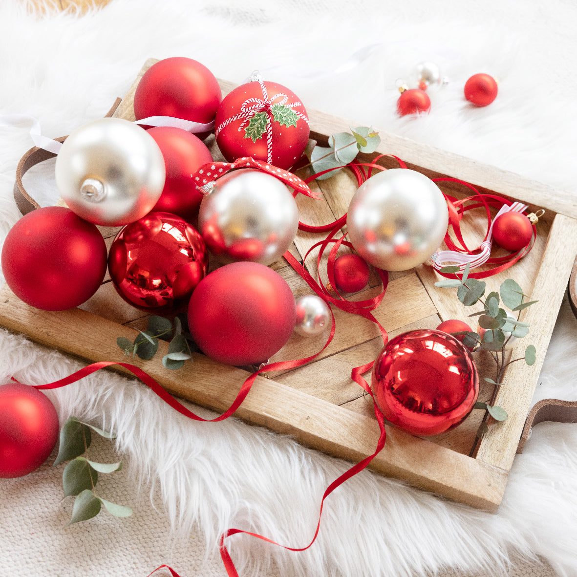 16x Bolas de Navidad lisas rojas 8cm