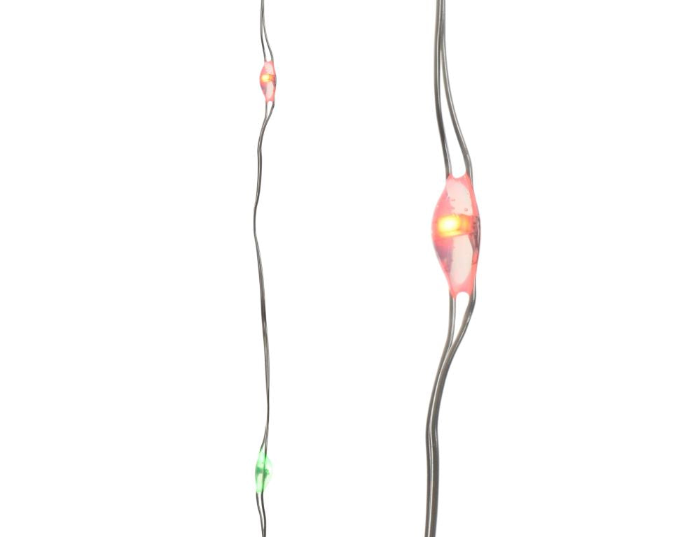Luz MicroLED multicolor de 295cm cable plateado a pilas