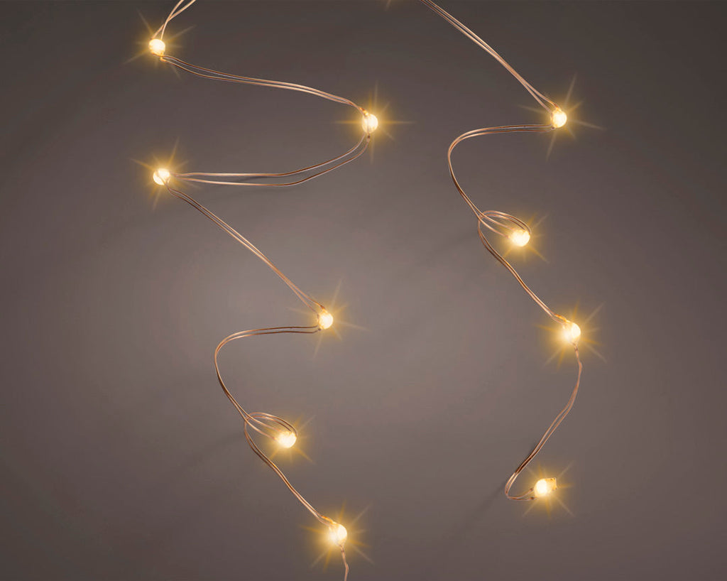 Luz MicroLED clásica cálida de 495cm con cable de cobre a pilas