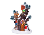 Casa en el arbol de navidad