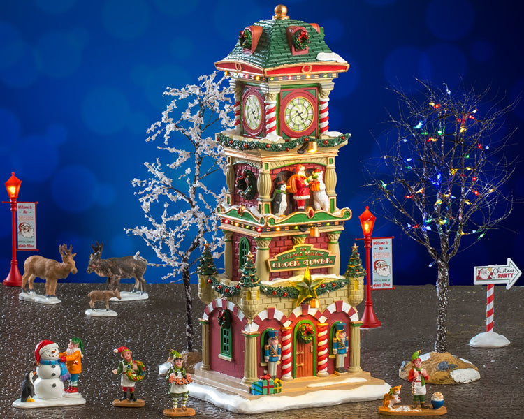 The Village Square Clock Tower Set, Incl. Adaptor 74254, 550 Ma (White) Colección Santa'S Wonderland LEMAX®