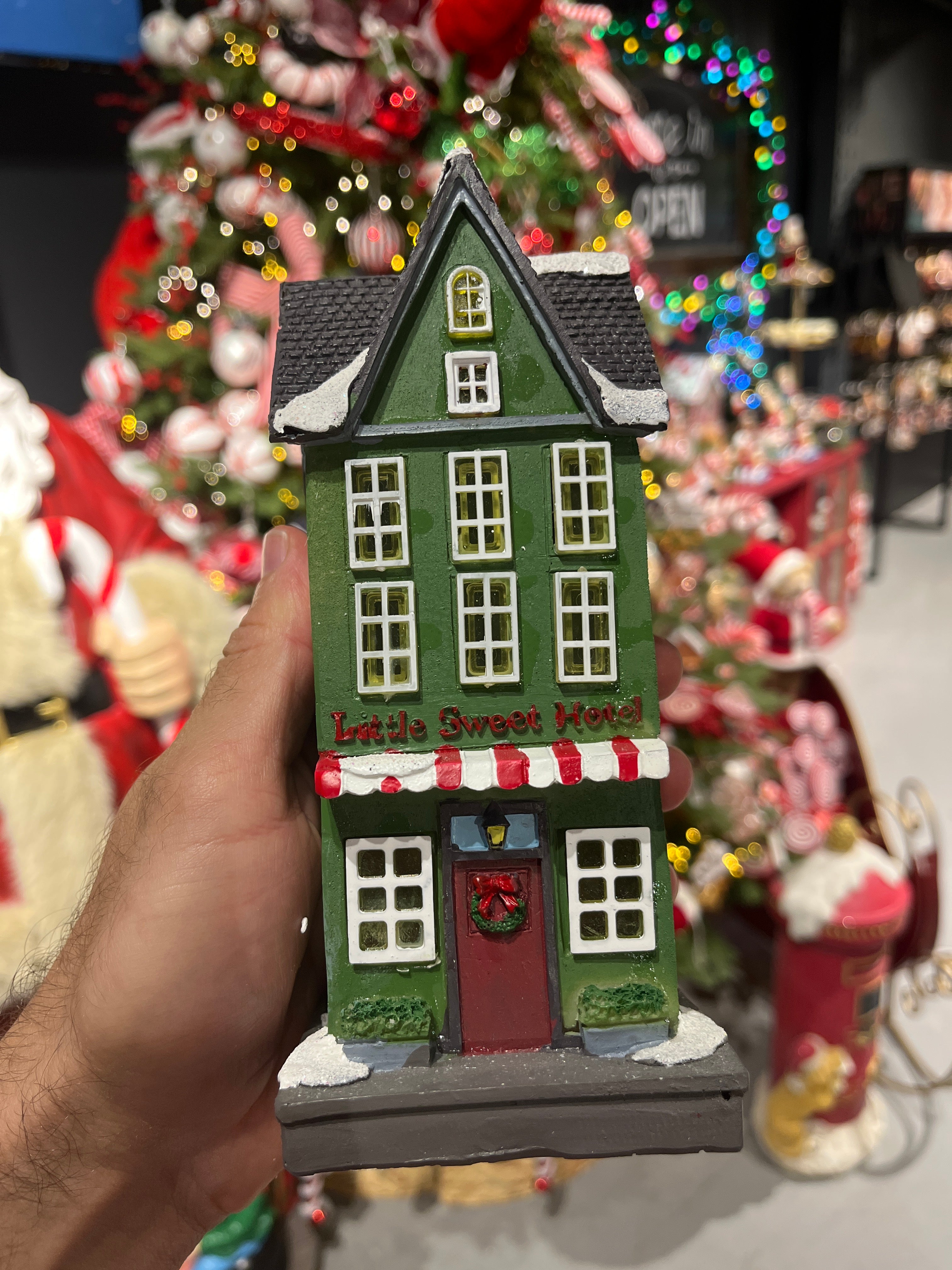 Casas de navidad holandesas iluminadas