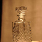 Botella de cristal vintage transparente